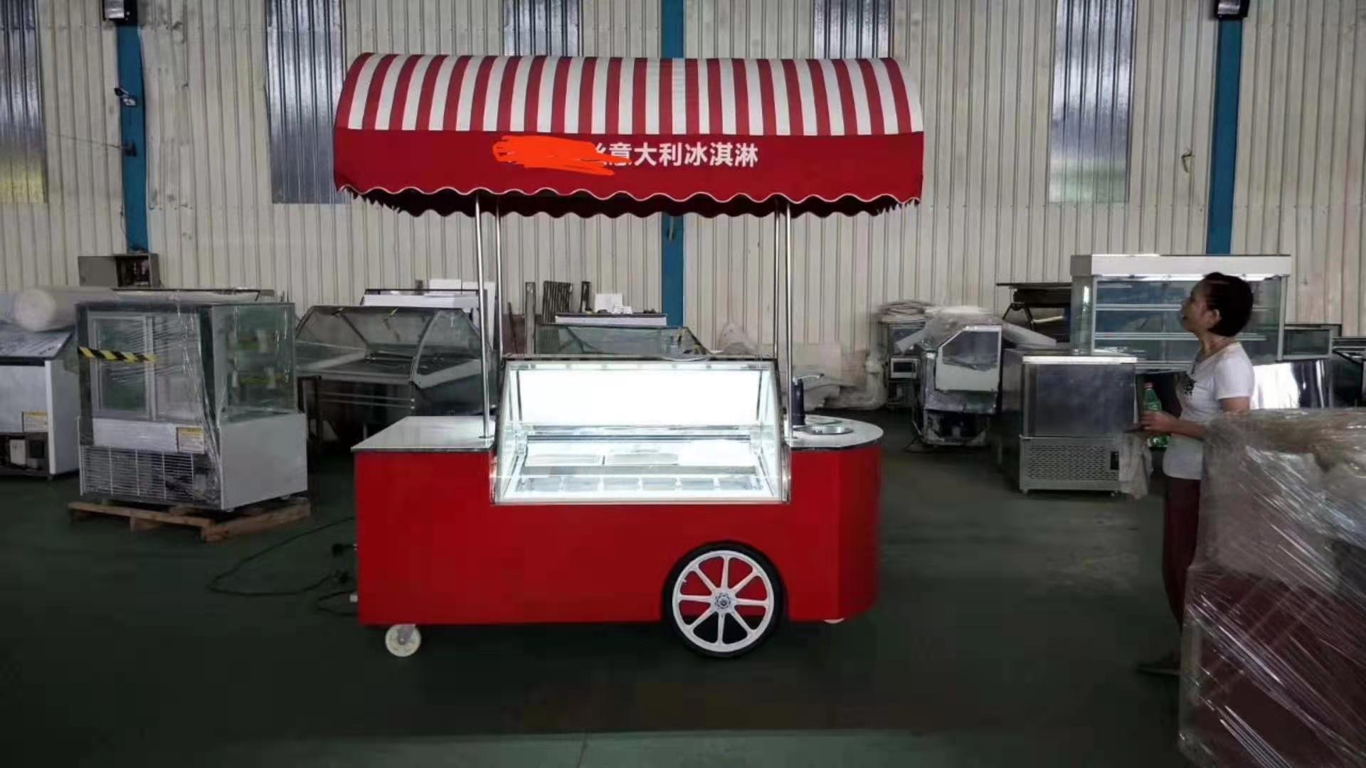 冰激凌车